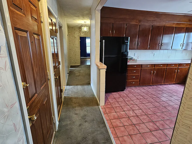 977 Main St #1 — Photo 13