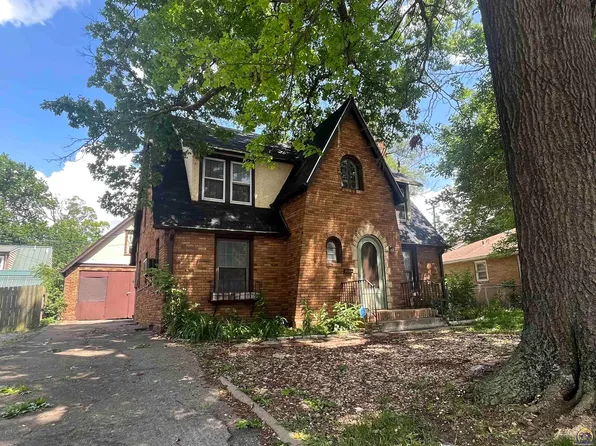 820 SW Gage Blvd, Topeka, KS 66606