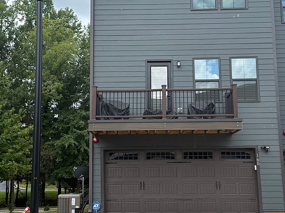 2nd image of 165 Climbing Ivy Cir