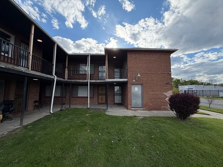 14801 Joy Rd — Photo 3