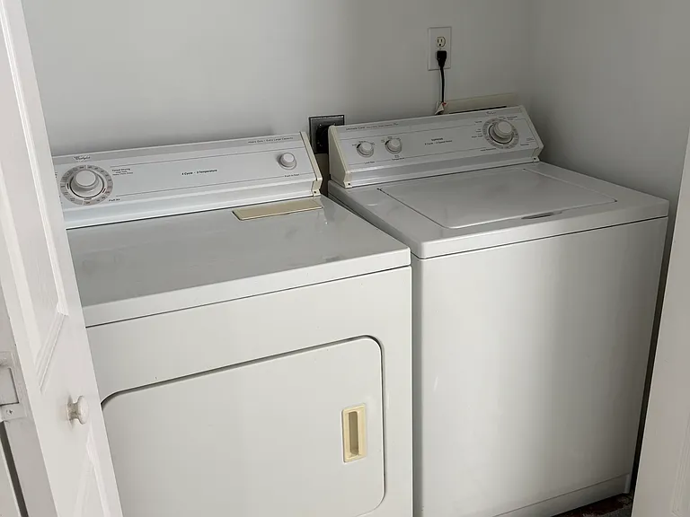 710 N Person St #201 — Photo 9