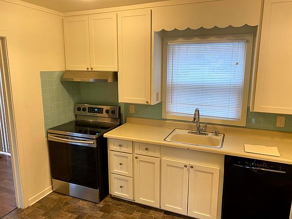 4th image of 1511 Marshall Ave