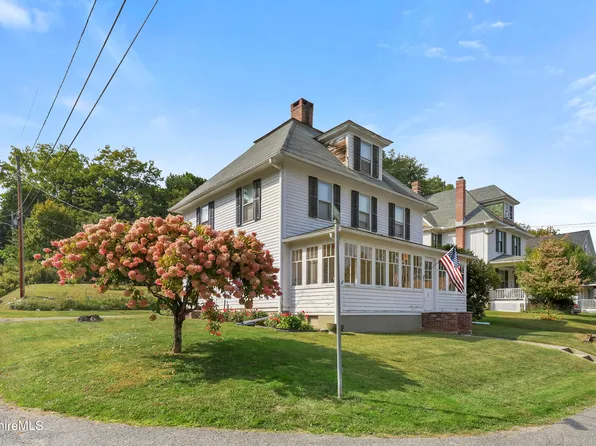 1 Forest Row, Great Barrington, MA 01230