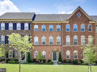 7081 Darbey Knoll Dr, Gainesville, VA 20155