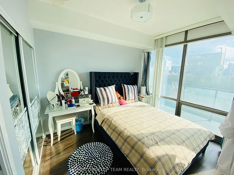 832 Bay St #1603 — Photo 9