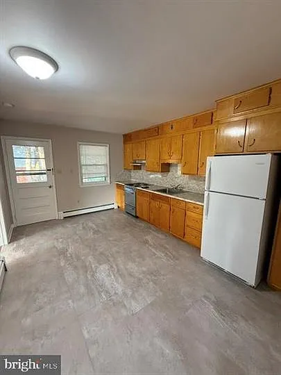 2 bed, 1020 sqft, $1,295 — Photo 3