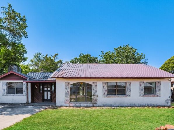 2207 Diana Dr