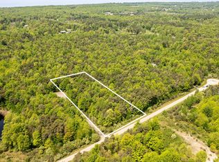 2717 Serenity Pines Dr, Fennville, MI 49408