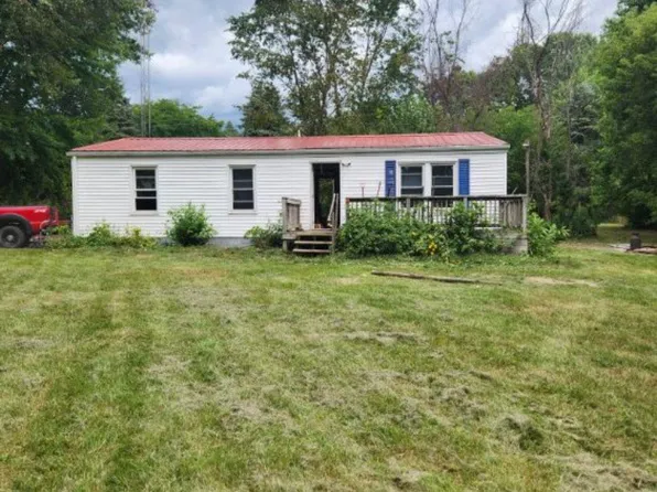 460 N Elm Grove Rd, Lapeer, MI 48446
