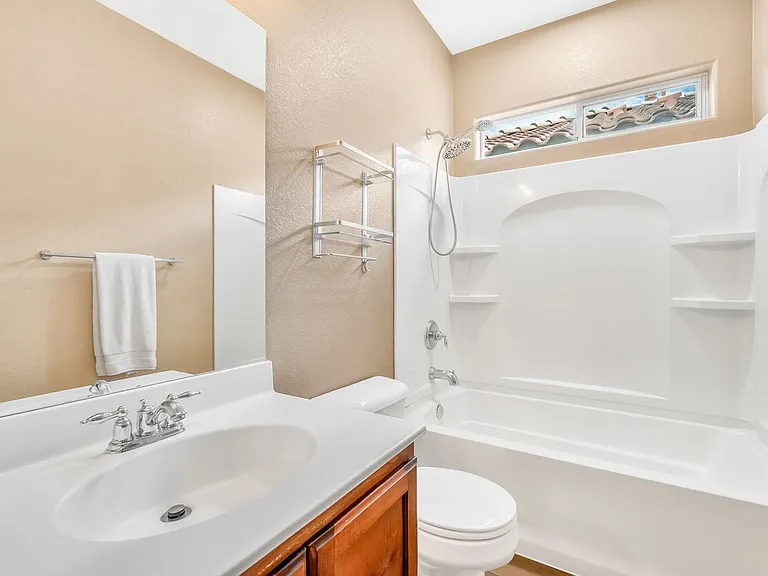 7616 Perla Del Mar Ave — Photo 16