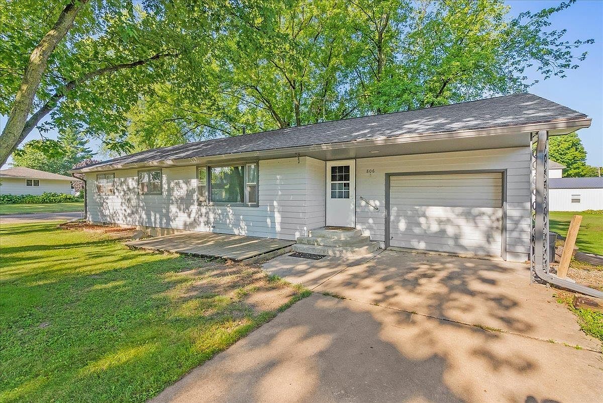 806 1st St SE, Tripoli, IA 50676 Zillow