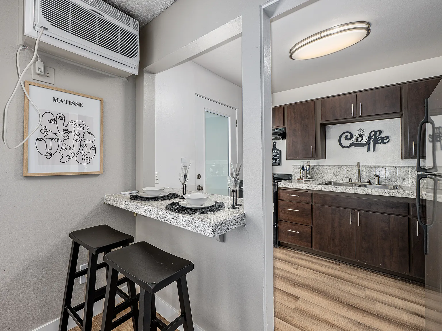 The Marquee Apartments — Photo 4