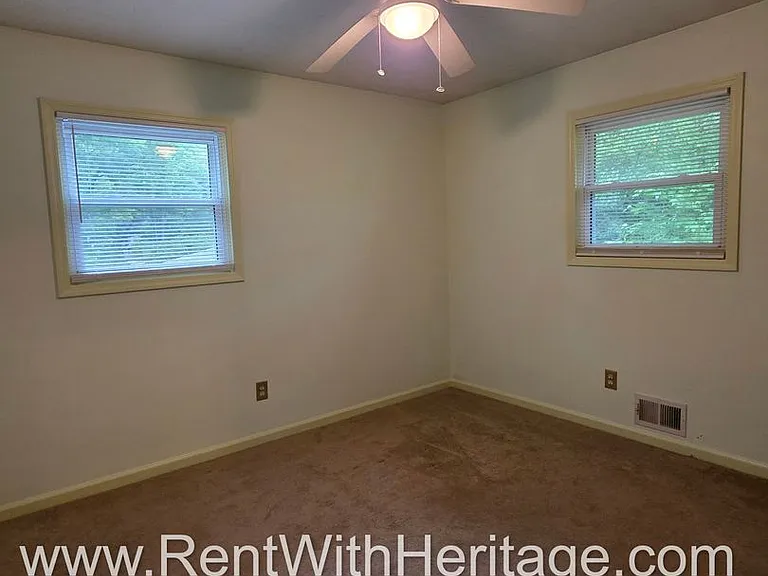 6190 Knights Ln — Photo 55