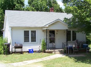 145 S School St, Burlington, NC 27215