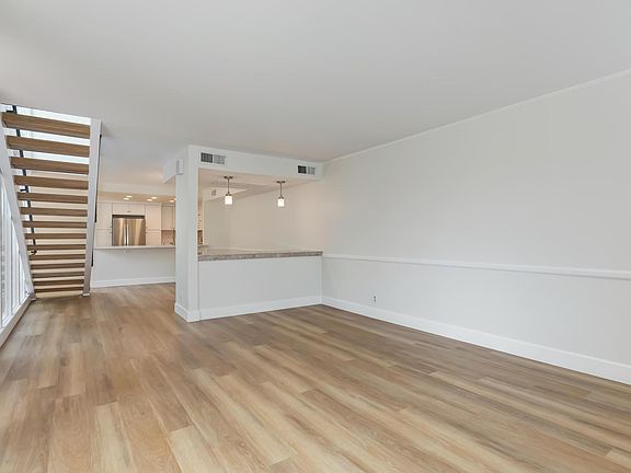 4th image of 908 20th St #B