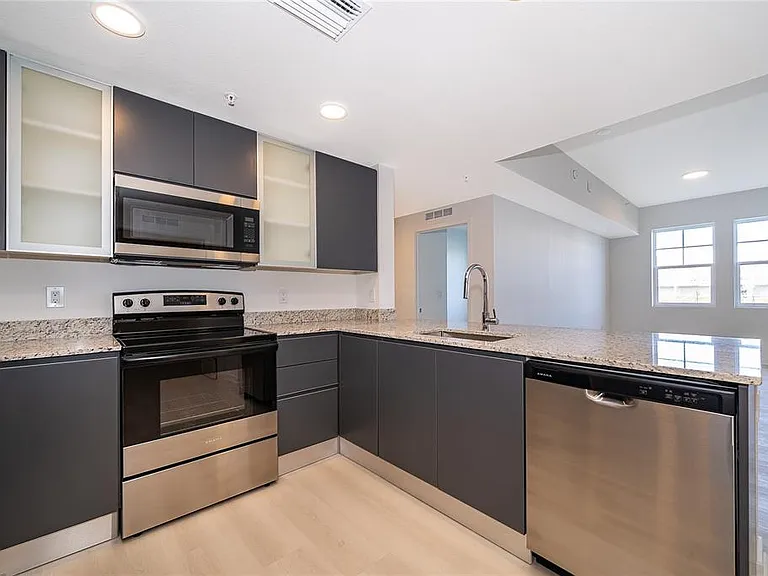 5587 Millenia Park Blvd #113 — Photo 7