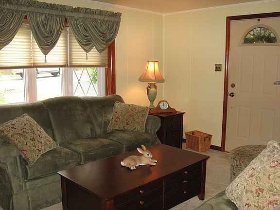 3rd image of 246 Maryellen Dr