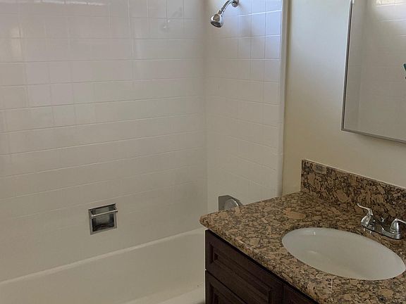 5th image of 4481 Chevy Chase Dr APT 2