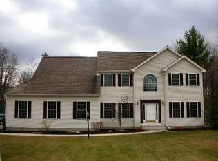 11 Woods Edge Ln, West Sand Lake, NY 12196