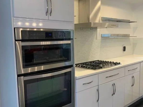 26 Lakeview Ave #D, Leonia, NJ 07605