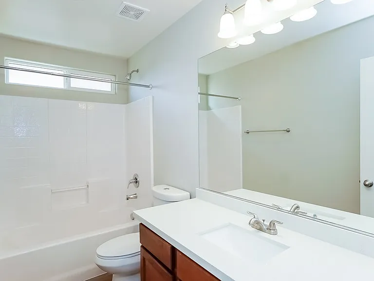 2405 Breckle Key Ave — Photo 12