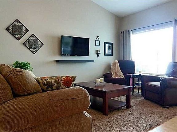 5th image of 1545 Cedar Springs Ct