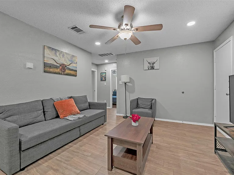 1507 Hollow Tree Blvd — Photo 6