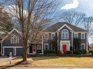 4 Fieldstone Ln, Milton, MA 02186