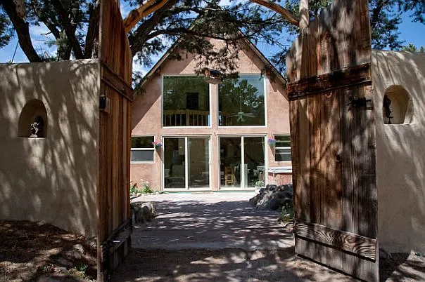 3 bed, 1160 sqft, $1,800 — Photo 1