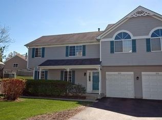 210 Village Creek Dr, Lake In The Hills, IL 60156