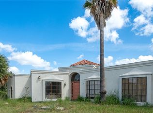 643 N Pirate Blvd, Sinton, TX 78387