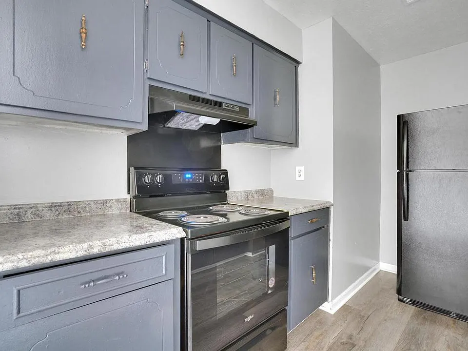 Valor Pointe Apartments