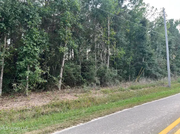 11 Harbor Cir Lot 11, Diamondhead, MS 39525