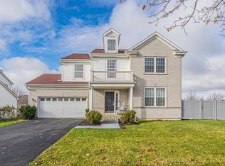 2110 Colchester Ave, Hoffman Estates, IL 60192