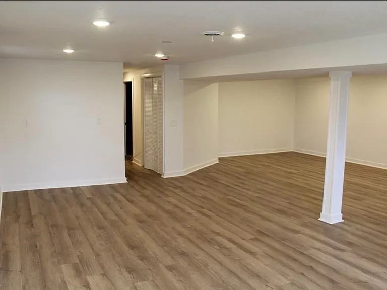 24 Virginia Dr — Photo 5