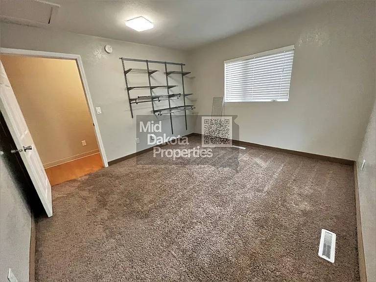 200 W 7th Ave — Photo 9