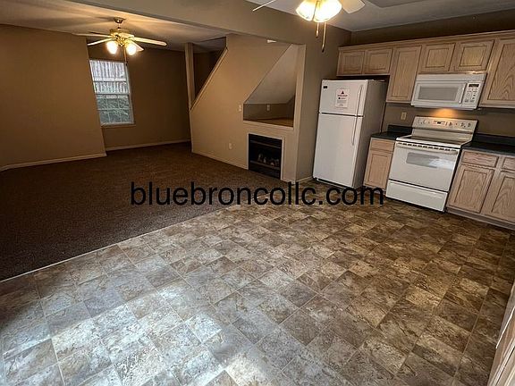 3rd image of 226 SE Florence Ave #4779414