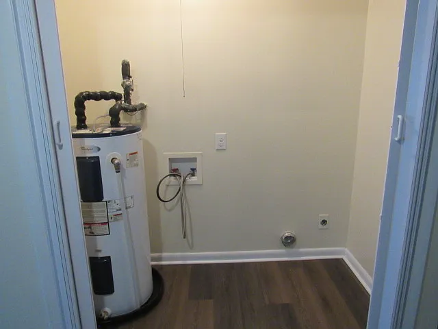 540 Crooked Creek Ct — Photo 22