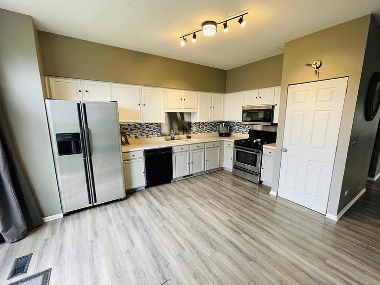 2624 Stowe Ct — Photo 11