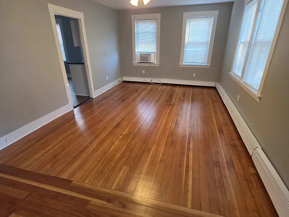 3 Cross St #1