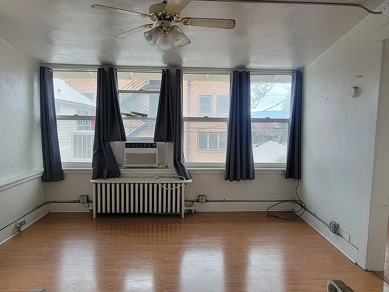 428 Greenwood Ave — Photo 2