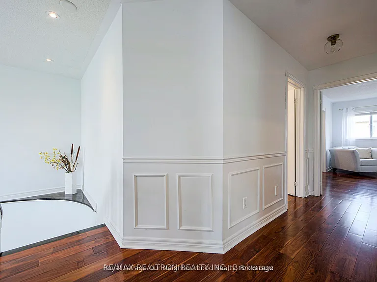 269 Treasure Rd E #UPPER — Photo 11