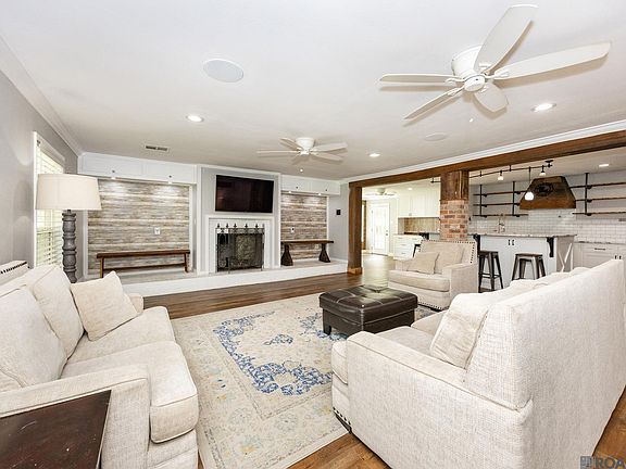 4th image of 45032 Lake Settlement Dr