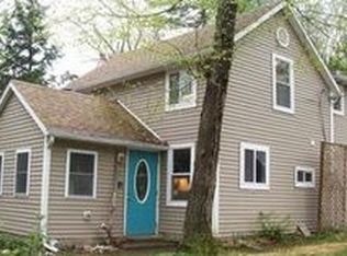 71 Pine Hill Rd, Russell, MA 01071
