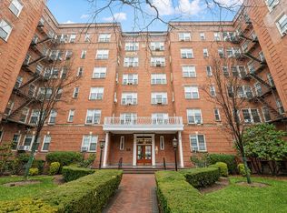 6837 108th St, Forest Hills, NY 11375