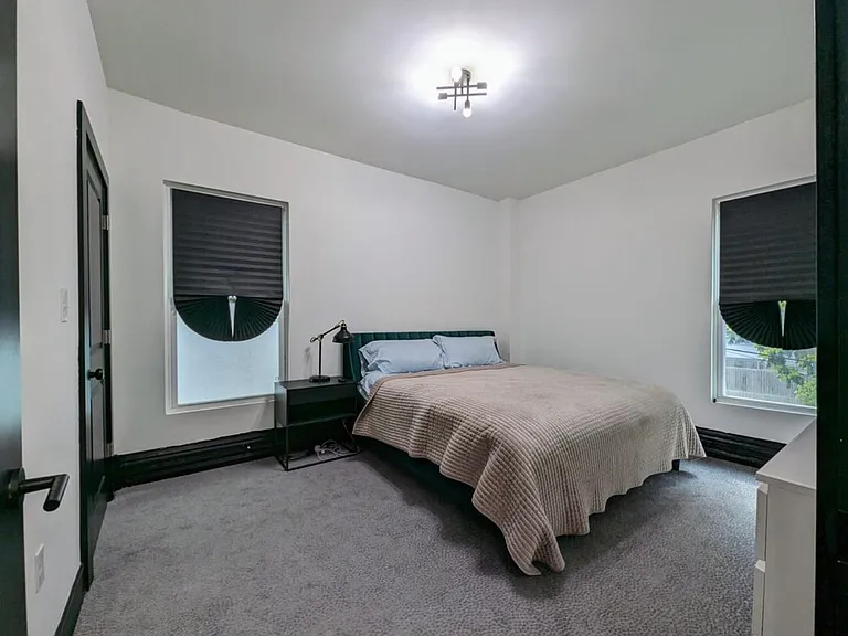 447 Linwood Ave — Photo 8