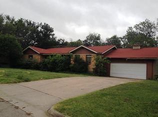 2212 Glencrest Dr, Fort Worth, TX 76119