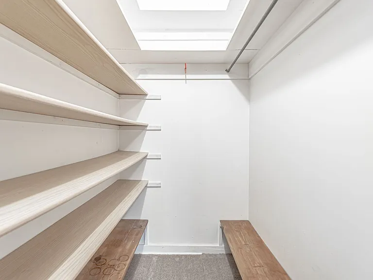 1005 N 12th St — Photo 9