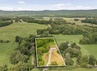 1146 Manning Mill Rd, Lafayette, GA 30728