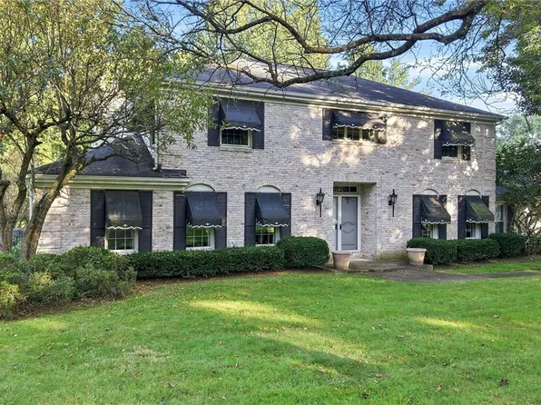 6151 Southern Hills Ct, Canfield, OH 44406